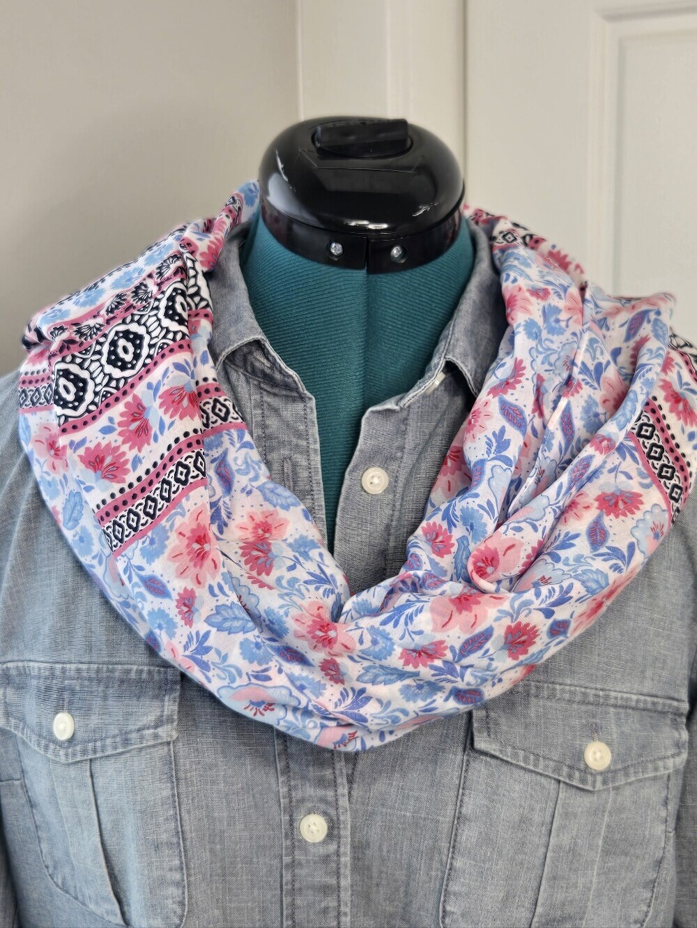 NWT TALBOTS LIGHTWEIGHT MODAL PINK BLUE FLORAL SCARF SHAWL WRAP WOMEN OS SUMMER
